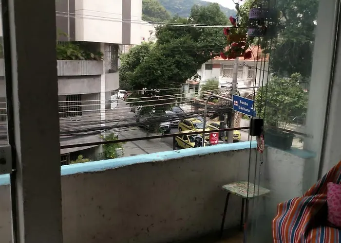 Cozy Botafogo Place Hostel